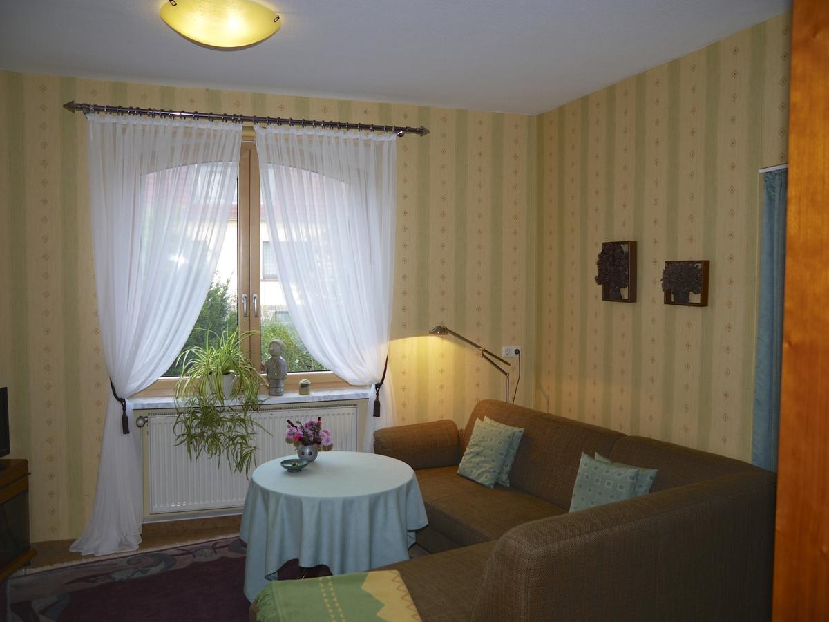 Ferienwohnung Haus "Anna" Bad Blankenburg Buitenkant foto